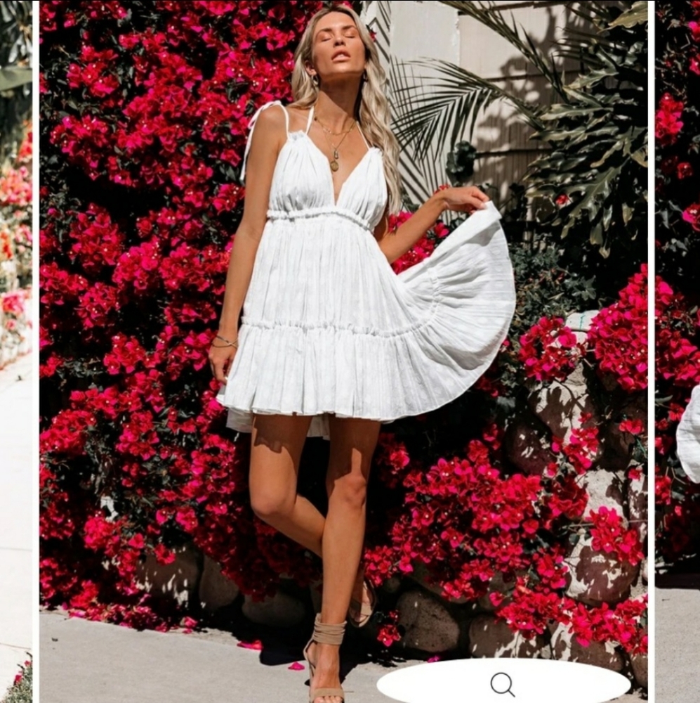 Vici Neptune Halter Dress - white size M